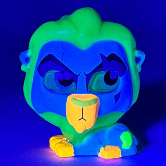 Disney Doorables Blacklight Villains SCAR - Lion King GLOWS Retired NEW SEALED - Picture 1 of 10